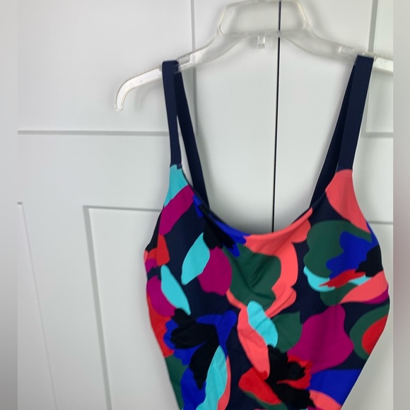 ATHLETA Hermosa One Piece Swimsuit XL Tossed Floral Blue - Picture 3 of 8